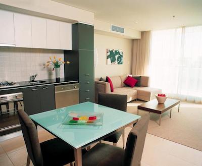 اُاکز امباسی