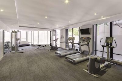 تراولج هتل اسیدنی