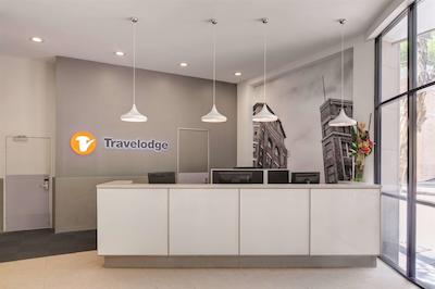 تراولج هتل اسیدنی