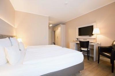 بست وسترن پلاس دئودر استرم هتل