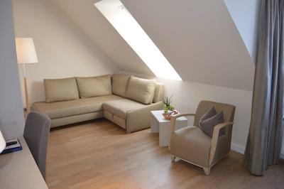 بست وسترن پلاس دئودر استرم هتل