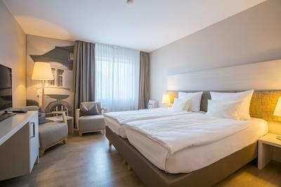 بست وسترن پلاس دئودر استرم هتل