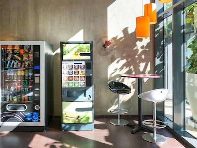 ایبیز بوجت لین سنتر-گار پارت-دیو