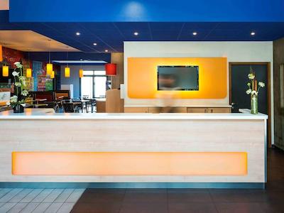 ایبیز بوجت لین سنتر-گار پارت-دیو