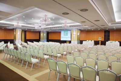 هالیدی این استانبول ایرپورت هتل