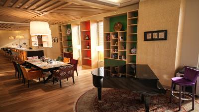 هالیدی این استانبول ایرپورت هتل