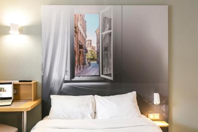 ب اند ب هتل تولوس سیت د لسپاس