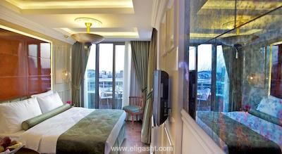 تکسیم استار هتل