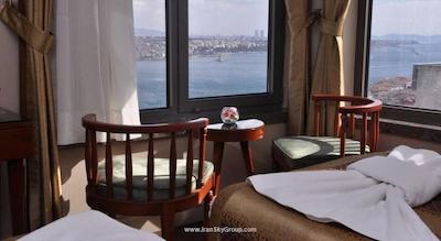 تکسیم استار هتل