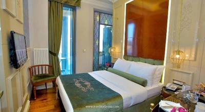 تکسیم استار هتل