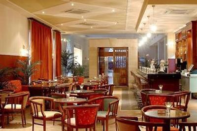 اکتیا بیچ ویلیج