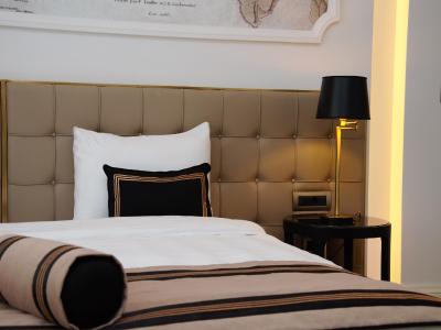 آکا لاش تکسیم هتل