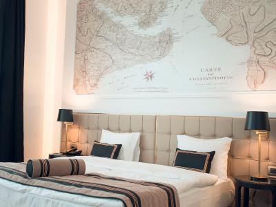 آکا لاش تکسیم هتل