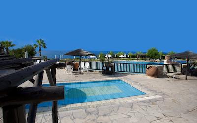 اکتئون هلید ویلیج