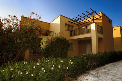 اکتئون هلید ویلیج