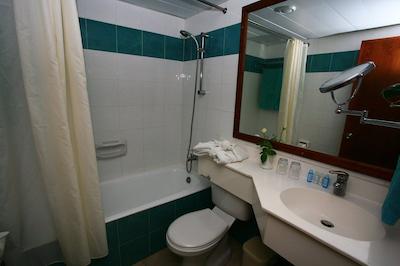 اکتئون هلید ویلیج