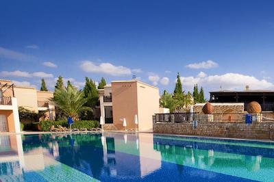 اکتئون هلید ویلیج