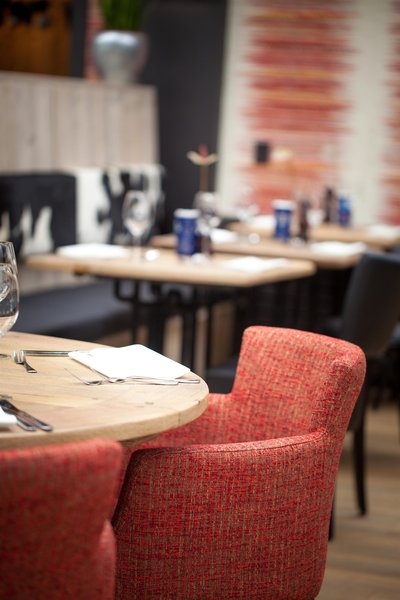 گولدن تولیپ استراندهتل وستدوین