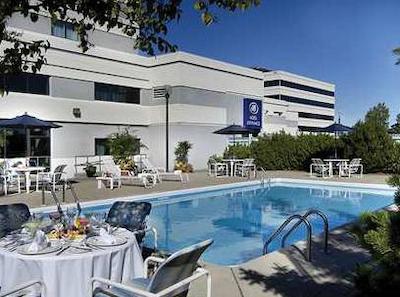 هیلتون سویتز وینیپگ آیرپرت