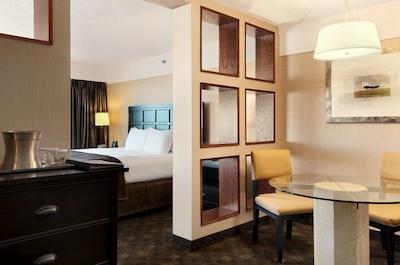 هیلتون سویتز وینیپگ آیرپرت