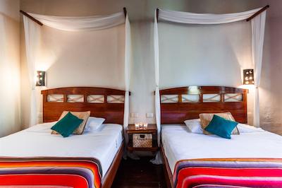 ویلاز هم پاراسُ دل مار