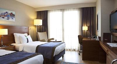 هالیدی این شیشلی