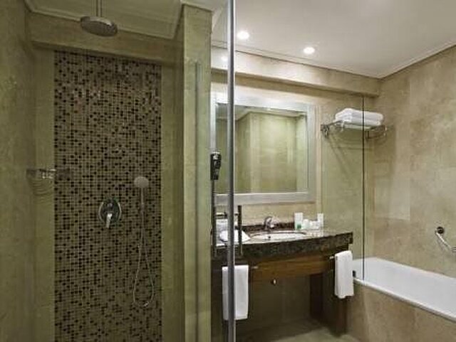 هالیدی این شیشلی