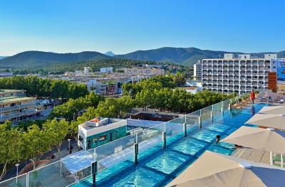 اینسید کالوی بیچ