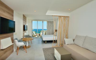 اینسید کالوی بیچ