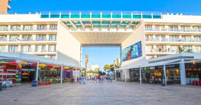 اینسید کالوی بیچ