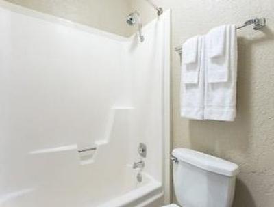 رامادا مسا فنیکس ایست اریا