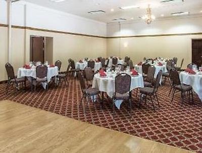 رامادا مسا فنیکس ایست اریا