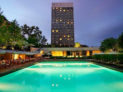 اینترکنتیننتال جنو