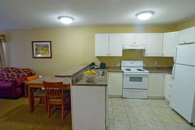 بست وسترن پلاس سانریس این