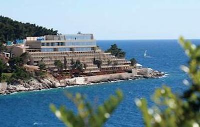 دوبرونیک پالاس