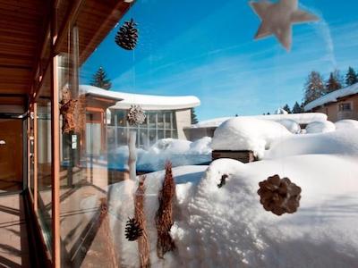 ادولا فلیمز