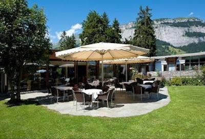 ادولا فلیمز