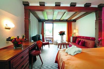 ادولا فلیمز