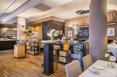 بست وسترن هتل گولدنز راد