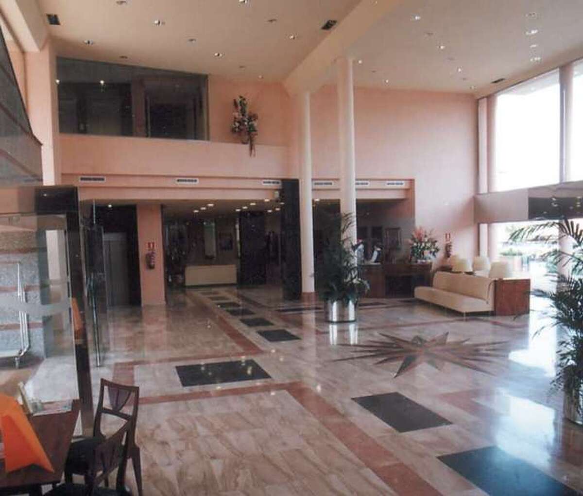 4ر رجینا گران هتل