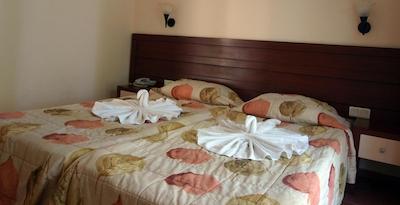 لماز سویت هتل بای کولابی