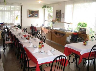 هستال مانلیا