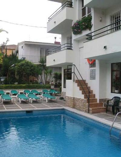 هستال مانلیا