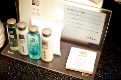 هامپتون این اند سویتز بای هیلتون وانکوور دونتون