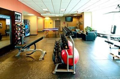 هامپتون این اند سویتز بای هیلتون وانکوور دونتون