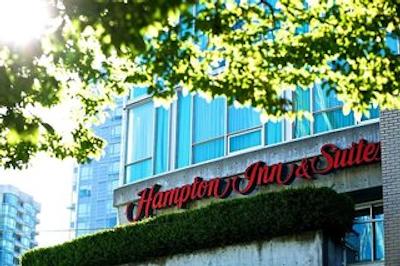 هامپتون این اند سویتز بای هیلتون وانکوور دونتون