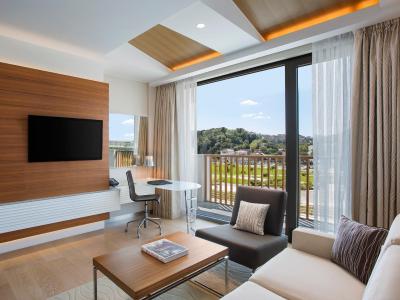 گرند تارابایا هتل