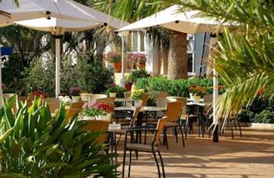 اُلیوا نوا بیچ اند گولف ریزرت