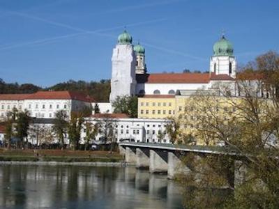 ایب هتل پاساو سیتی سنتر