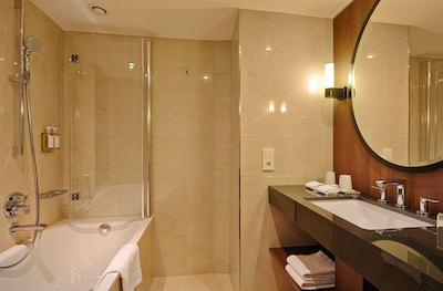 امرن هامبورگ هتل اسپیچرستادت